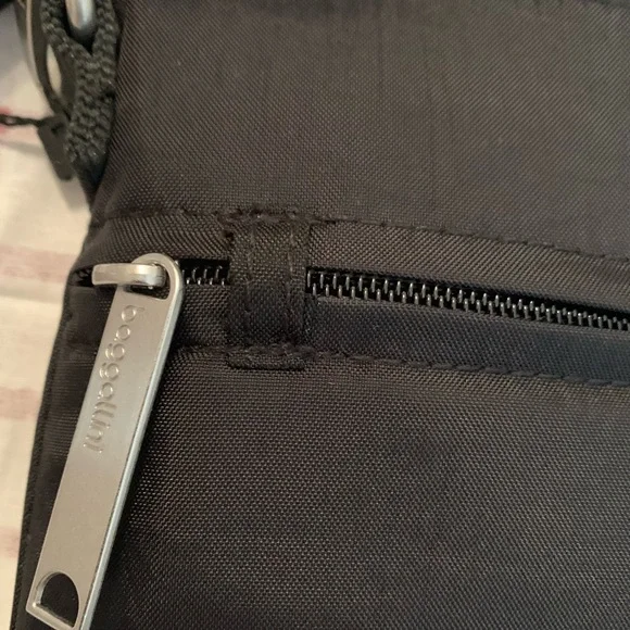 baggallini crossbody bag - Picture 8 of 12